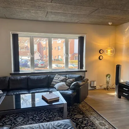 Apartment Garden - 1br - Island